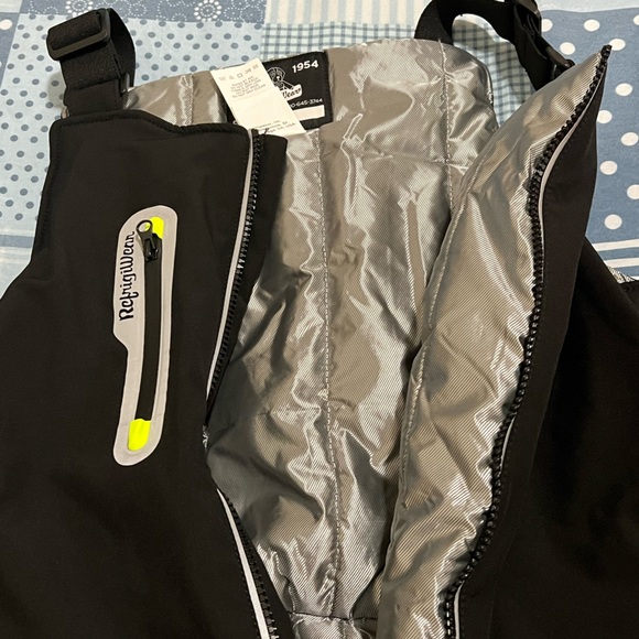 REFRIGIWEAR EXTREME SOFTSHELL BIB OVERALLS - Picture 4 of 7